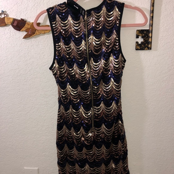 BRAND NEW Sequin CutOut Midi - Picture 8 of 8